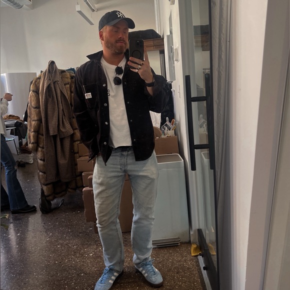 Meet your Posher, John - Picture 2 of 4